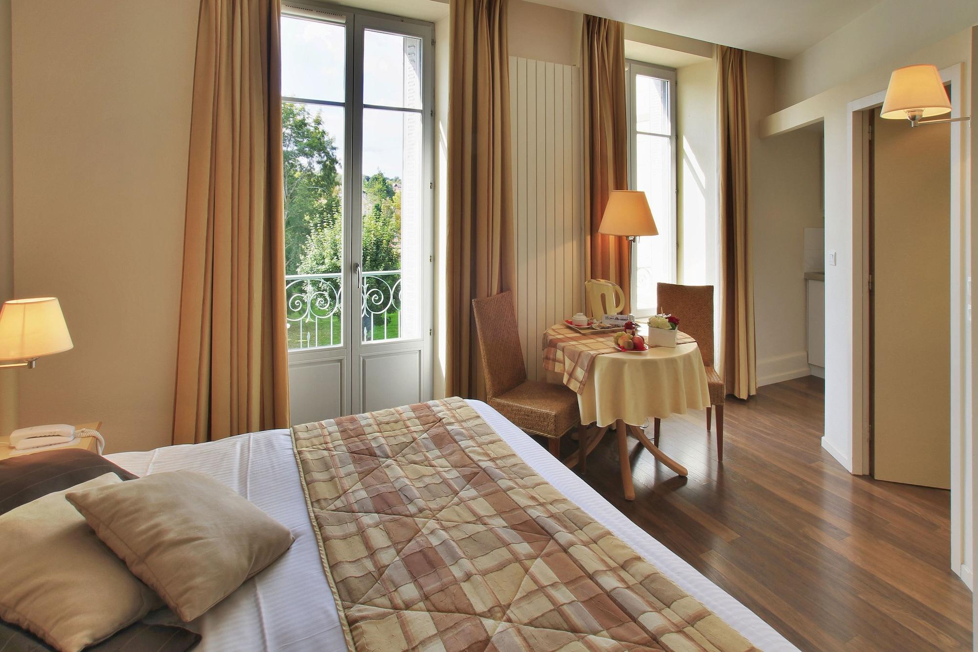 Hotel Cerise - Les Sources Luxeuil-Les-Bains Exterior foto