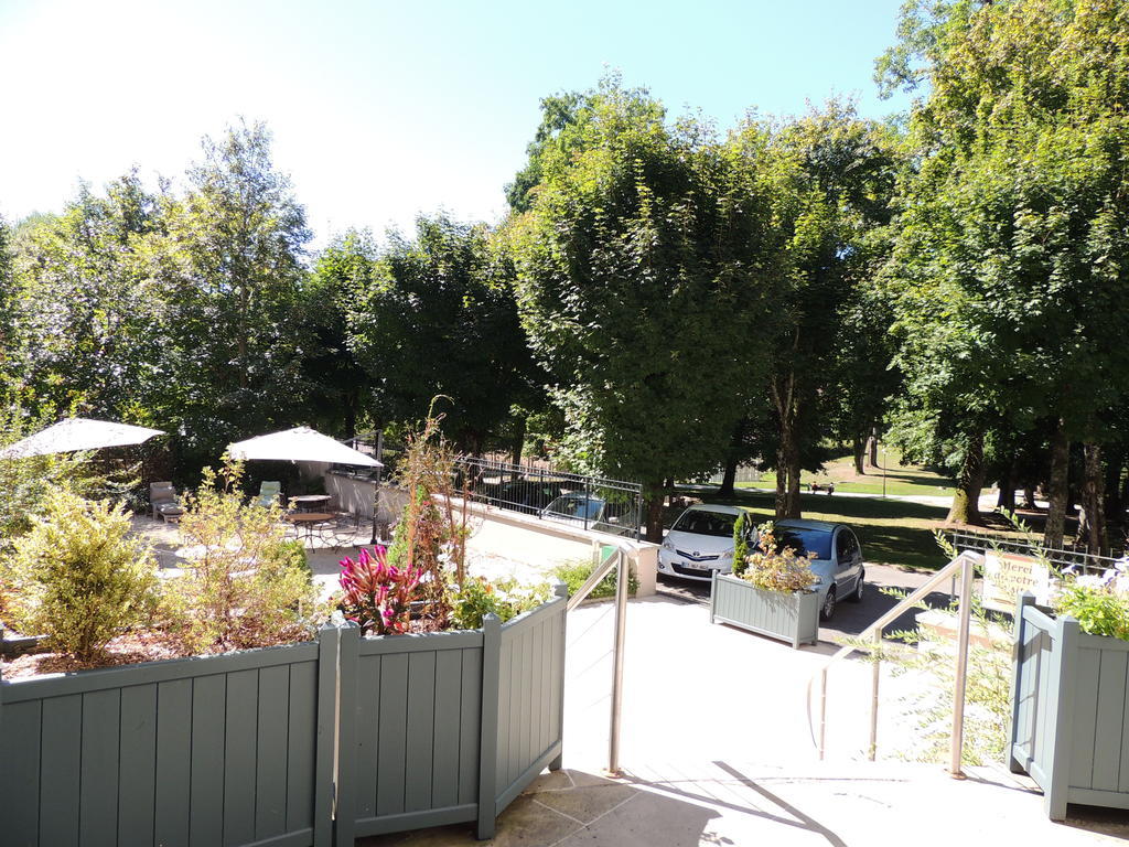 Hotel Cerise - Les Sources Luxeuil-Les-Bains Exterior foto